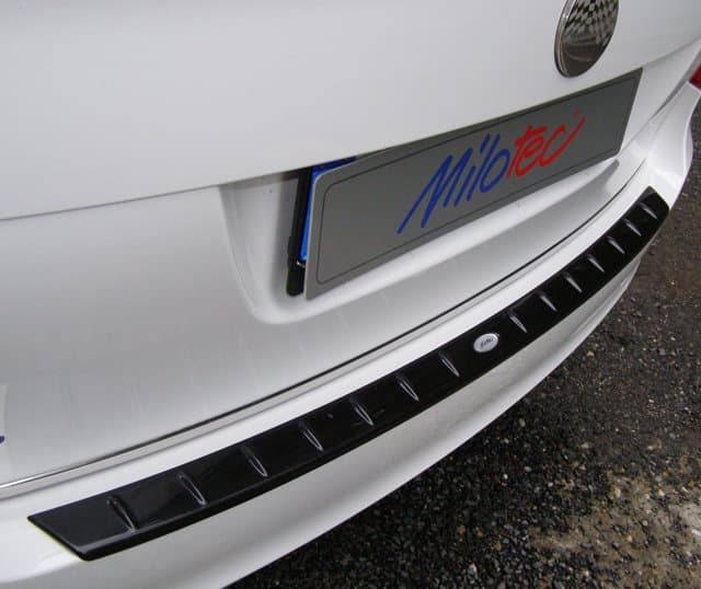 265604 Rear bumper trim