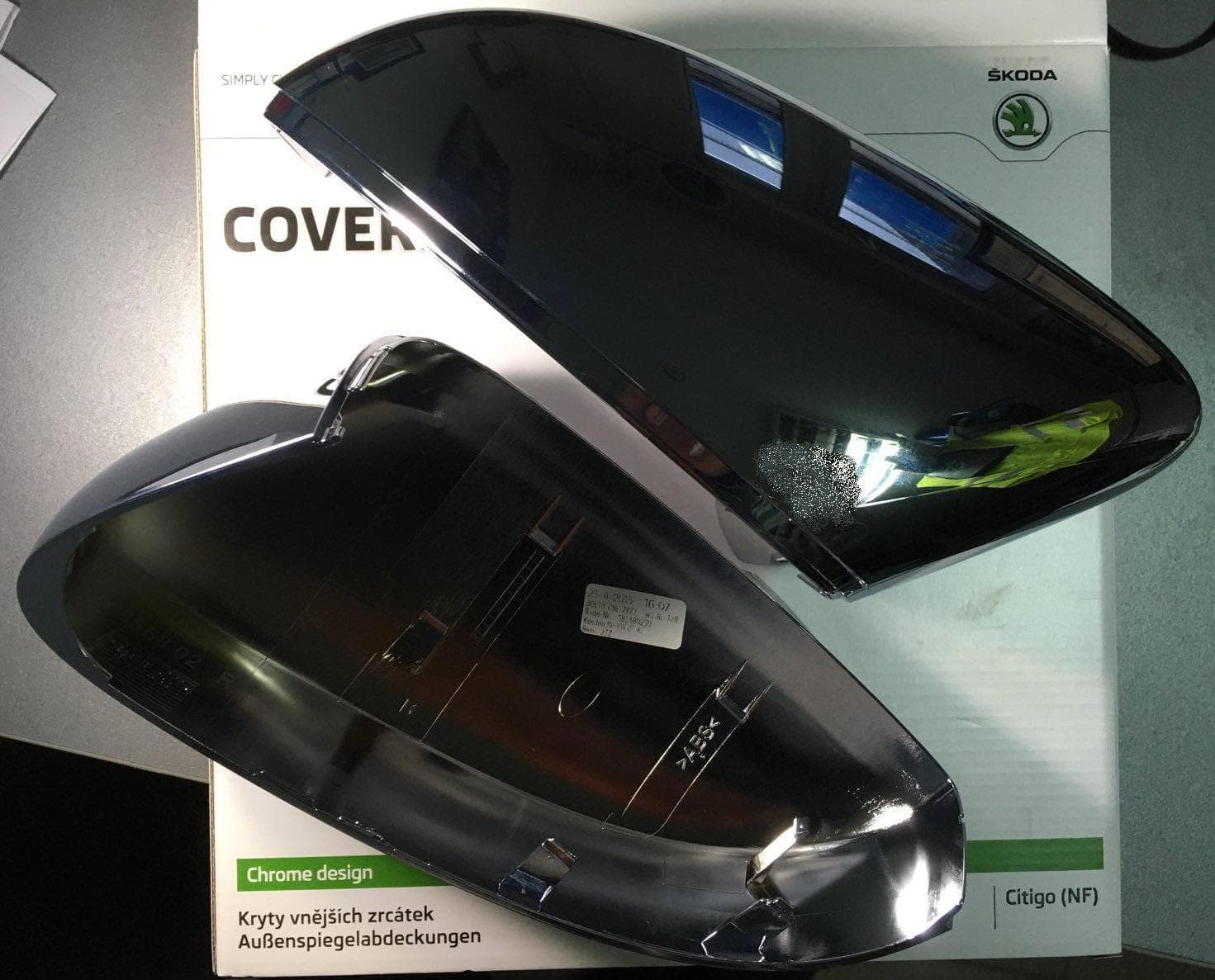 09302 Накладки дзеркал хромовані