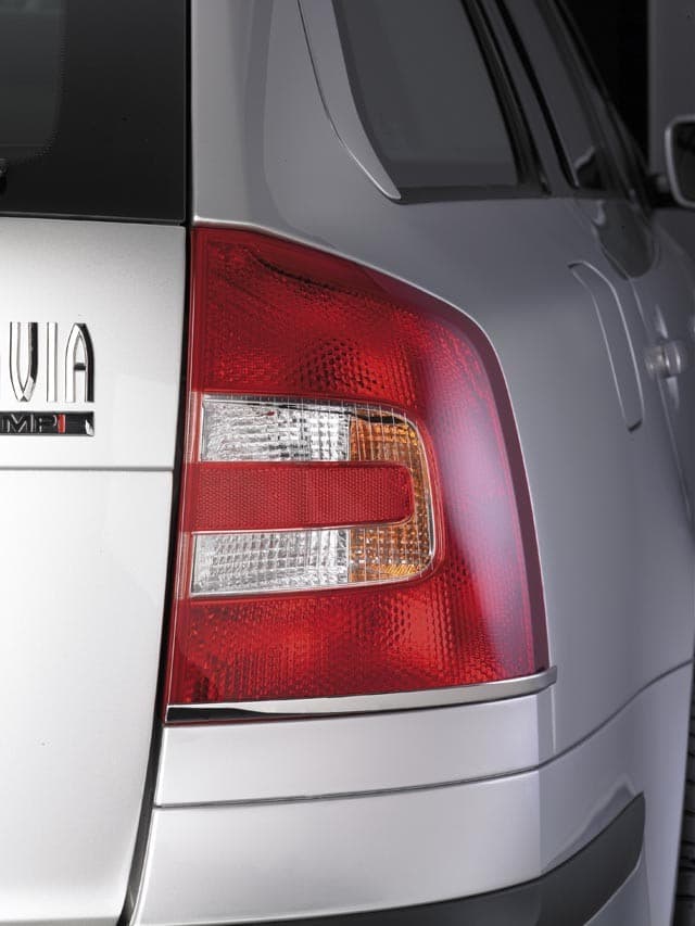 63901 Накладки задніх ліхтарів