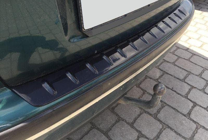 49304 Fifth door threshold