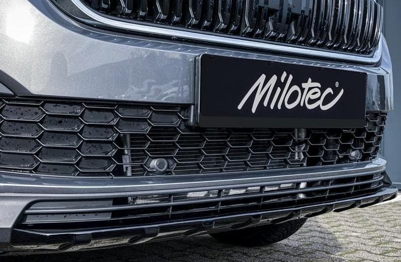 97104 Накладка переднего бампера