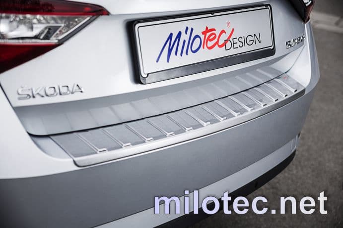 344322 Fifth door threshold