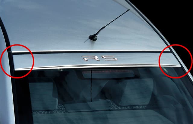42704 Rear window trim