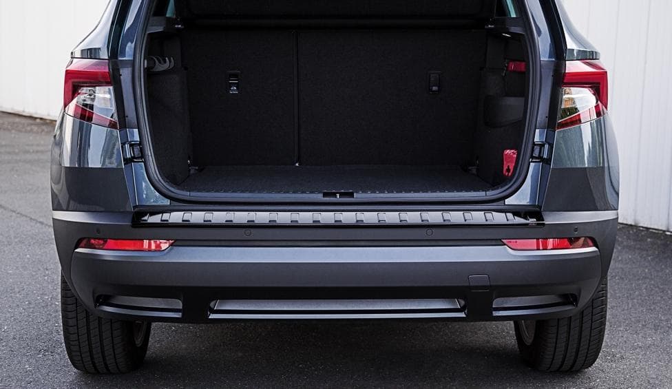 285704 Накладка заднего бампера