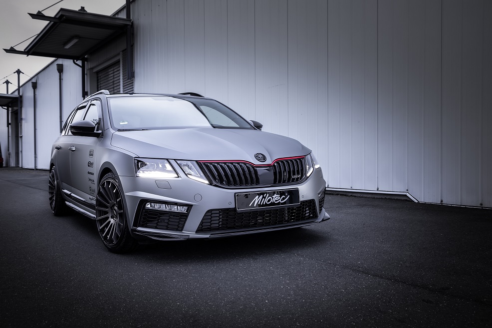 Octavia III RS 245 Front